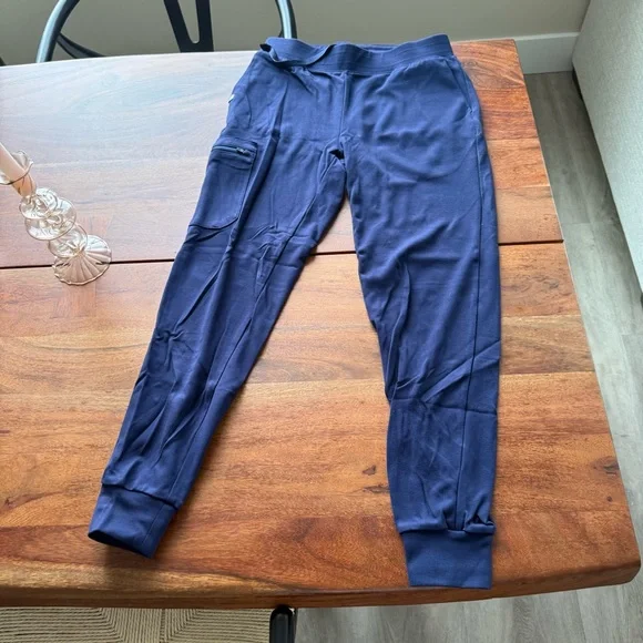 Jaanuu Rubi Slim UltraSOFT Scrub Jogger - Picture 8 of 12